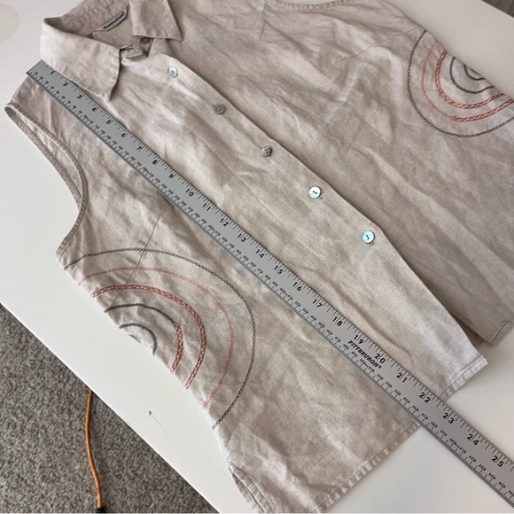 Vintage 90s Y2K Richard Malcolm tan embroidered Irish Linen button front shirt - Picture 9 of 12